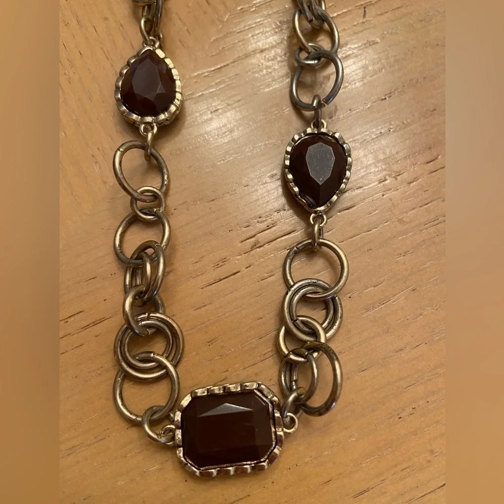 GREAT 34” LONG GOLD TONE NECKLACE WITH BROWN FACETED 2 DIMENSIONAL BEADS